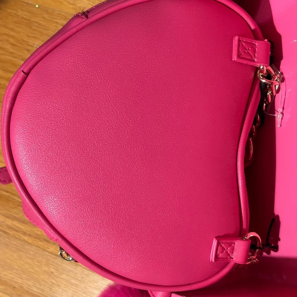 NIB Juicy Couture Fuchsia Heart faux fur crossbody & pompom Lip Gloss keychain